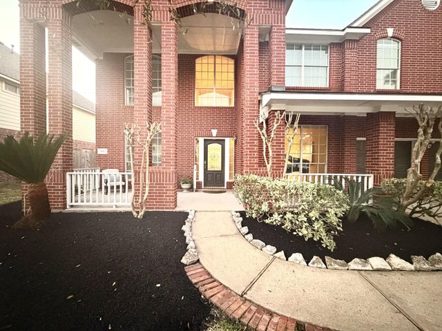 3612 W Pine Orchard Dr — Pine Hollow Sec 3-A