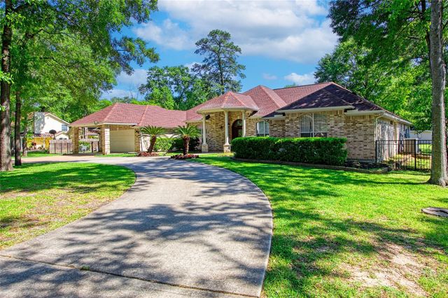 11207 Indian Trails Dr — Indian Woods