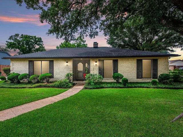 4002 Cujanes St — Parkgate Sec 04 R/P
