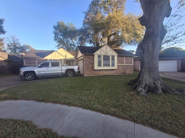 1411 Cherry Springs Ct — Thunderbird North