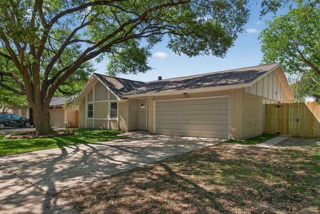 18007 Navajo Trail Dr — Cypressdale Sec 02