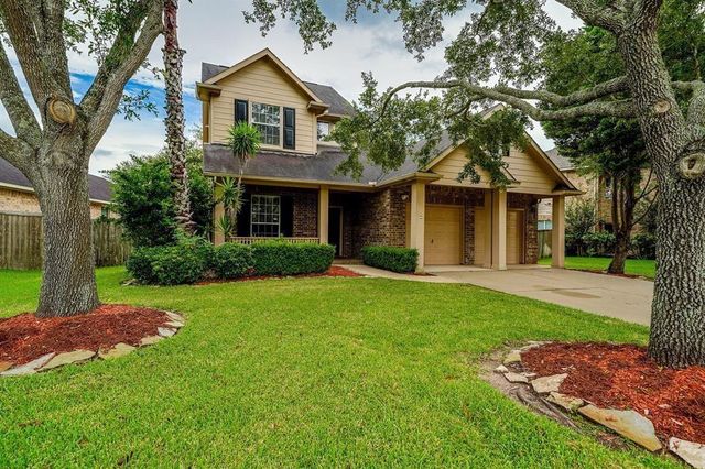 3303 Ashland Grove Ln — Orchard Lake Estates Sec 1