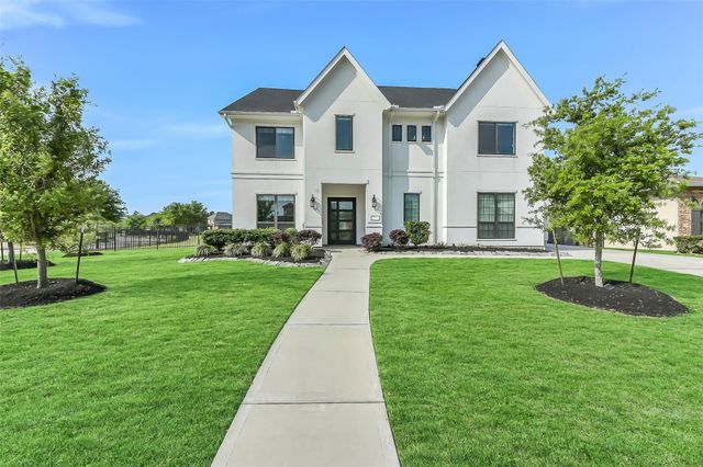 4903 Lagos Lagoon Ct — Mckenzie Park