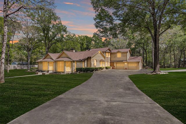 7715 Shadow Lane — Woodhaven
