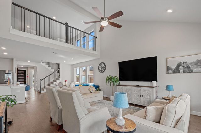 9211 Fenton Oaks Dr — Bridge Crk Sec 1