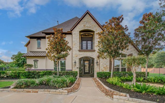 4502 Southhampton Ct — Manors At Silver Ridge