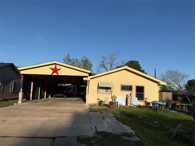 921 Francis Dr — Oleander