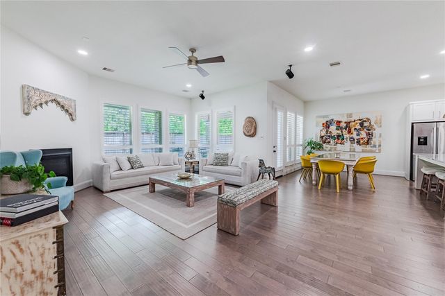 135 Currydale Way — Woodlands Creekside Park West Se