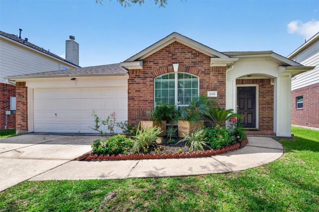 2606 Cypress Springs Dr — Shadow Creek Ranch Sf1-Sf2-Sf3