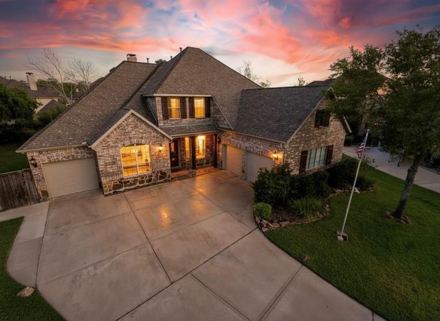 3302 Sunset Field Ln — Sienna Village of Waters Lake