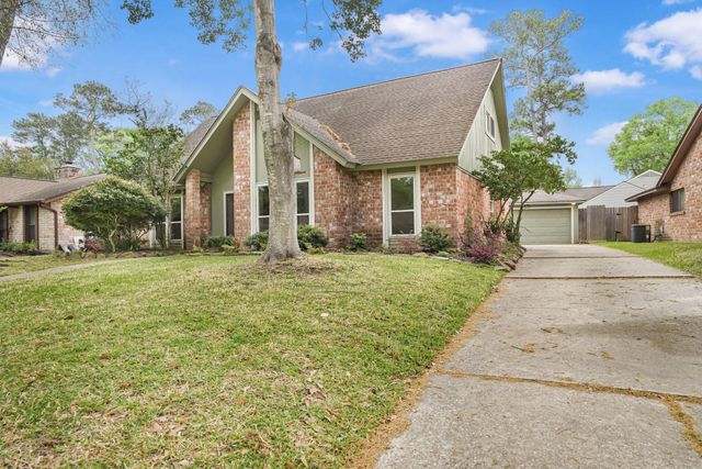 2918 Laurel Fork Dr — Elm Grove Village