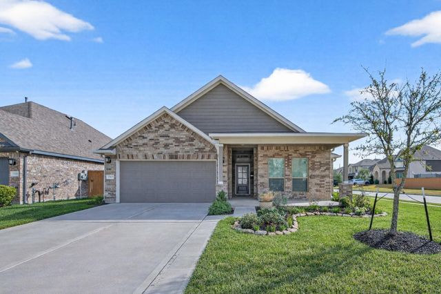 15602 Baronial Castle — Balmoral Sec 22