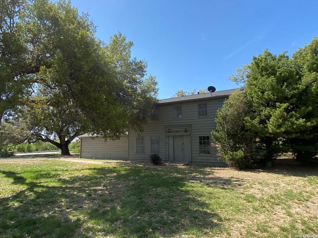 300 Avenue M — KOLLMAN OAKS