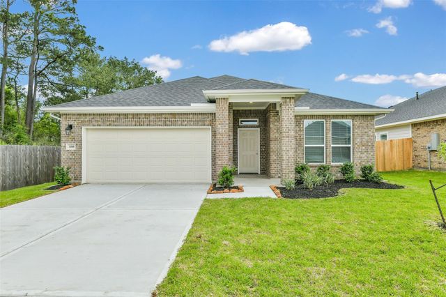 3018 King Oaks St — King Oaks Village