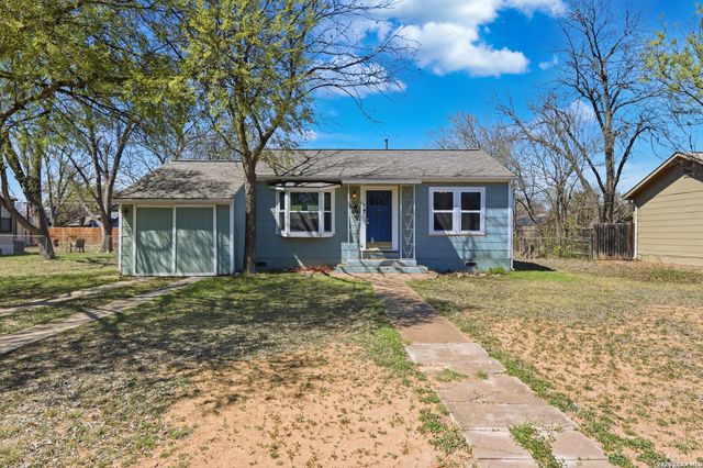 211 Brooks Ave — AVIATION HEIGHTS