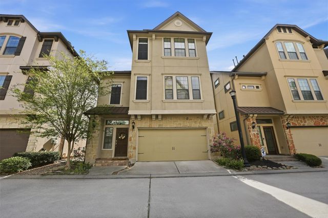2816 Kings Retreat Cir — Kingwood Estates