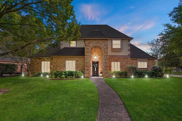 16267 Salmon Ln — Champion Forest