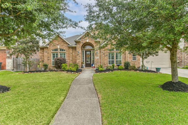 512 Rondel Rd — Glenmont