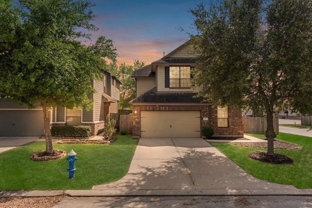 702 Aulia Ln — Aarons Place