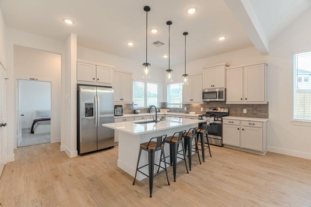 214 Prairie Rose Ct — The Woodlands Hills