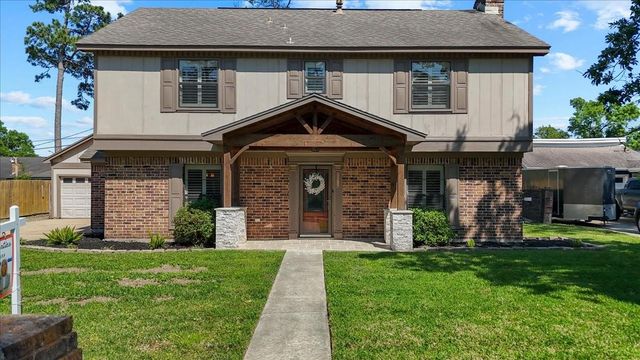 3725 Autumn Ln — Whispering Pines Sec 02