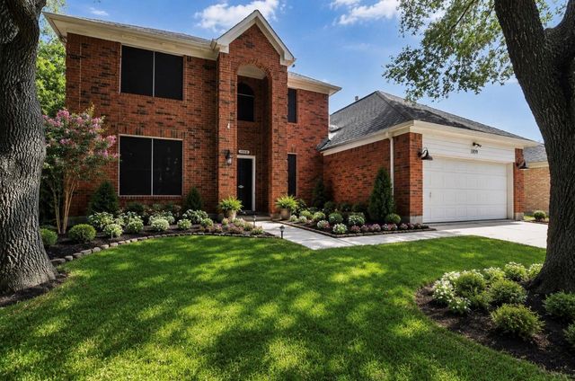 1809 Oak Wood Dr E — Oakbrook Sec 1 Ph 1 Rep