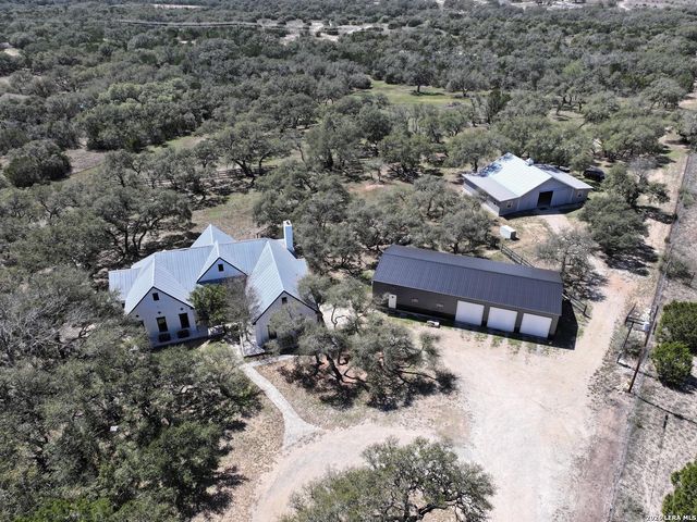 795 Persimmon — PERSIMMON HILL