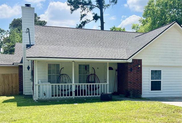 519 Tallow Drive — Lake Chateau Woods 03