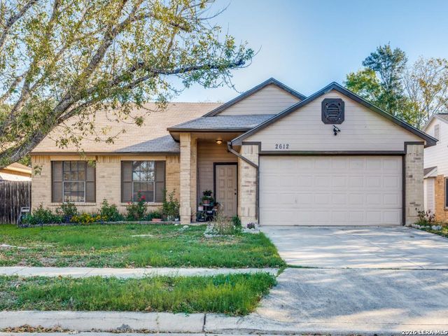 2612 Cedar — WOODLAND OAKS