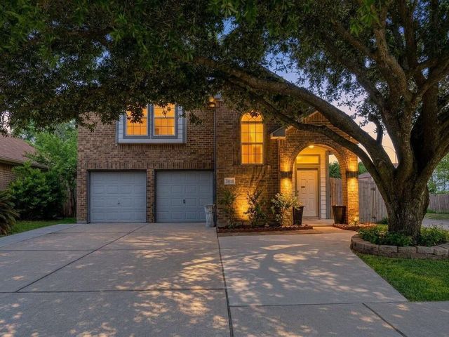 2447 Fox River Ln — Fox Run 10