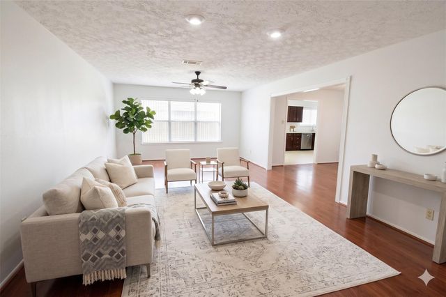16803 Ribbonridge Dr — Pheasant Creek