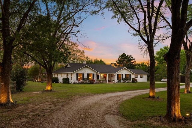 40323 Community Rd — N/A