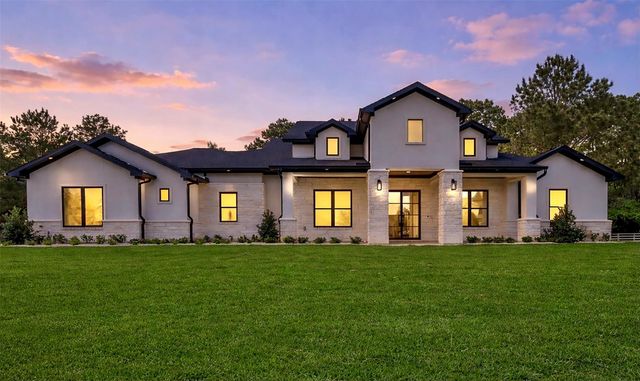 22420 Meadowhurst Cir W — Rosehurst