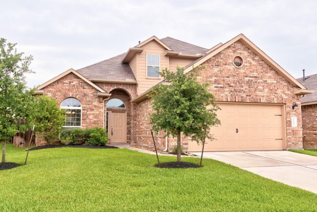 8810 Alicia Dr — Saddlebrook Village