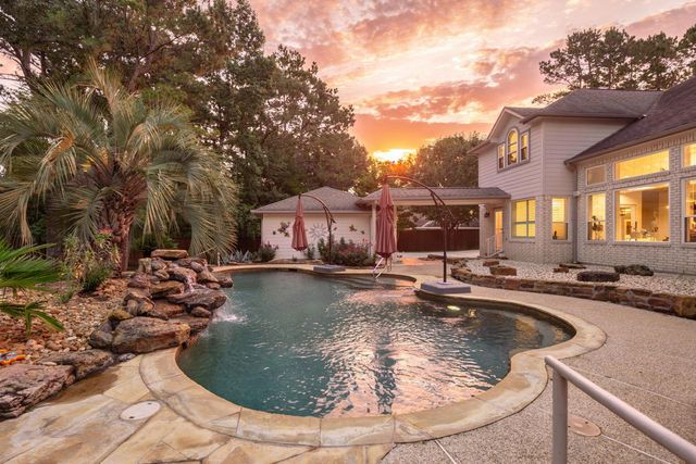 12414 Hawkin Ct — Mostyn Manor 02