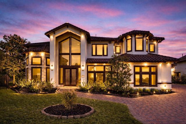 79 Amber Hollow Ct — Riverstone