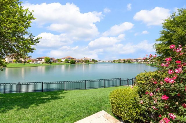 70 Sunset Park Ln — Riverstone