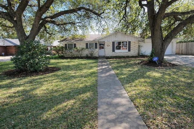 705 Inwood Dr — Creekwood 2