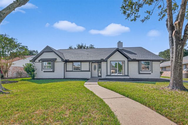 3607 Point Clear Dr — Quail Valley Glenn Lakes