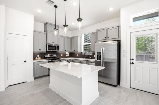 219 Prairie Rose Ct — The Woodlands Hills