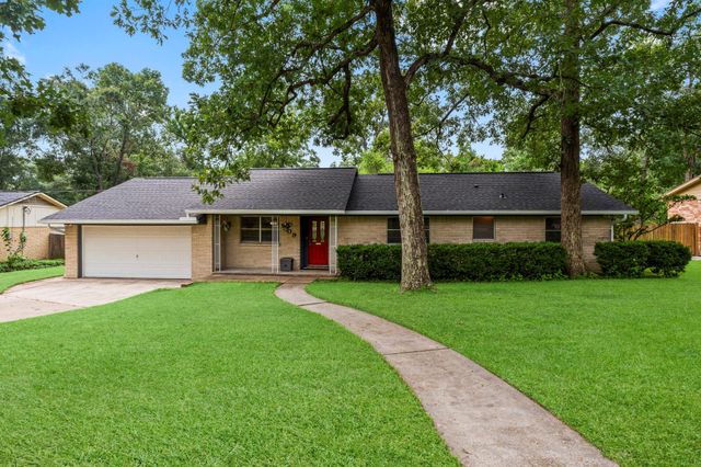 209 Summit Dr — Sunset Ridge 02
