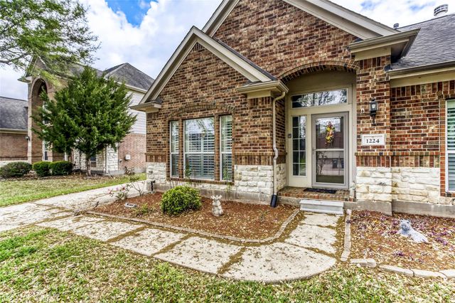 1224 Torchwood Dr — Autumn Lakes Sec One