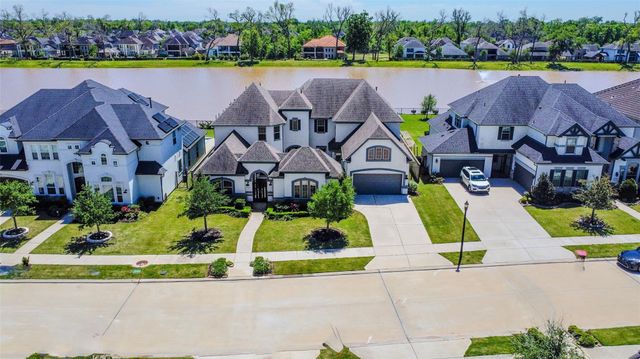 5423 Priamus Dr — Avalon At Sienna Plantation Sec 4