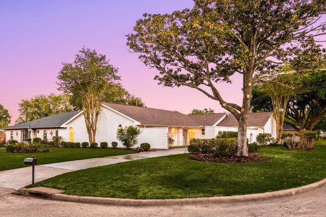3102 Rockmoor Ct — Sugar Creek Sec 3