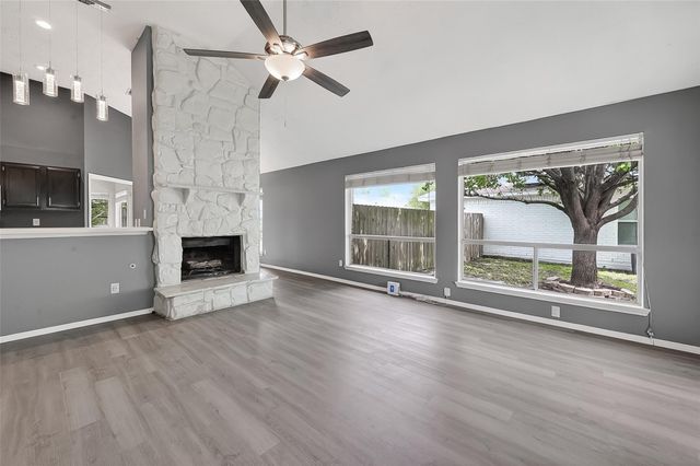 12210 White River Dr — Three Lakes Sec 01