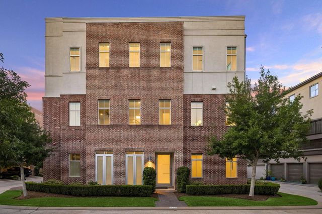 1430 Lake Pointe Pkwy — Lake Pointe Sec 2-A