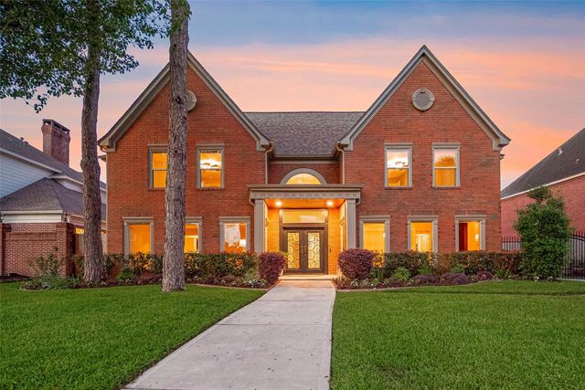1623 Misty Bend Dr — Pin Oak Village Sec 1