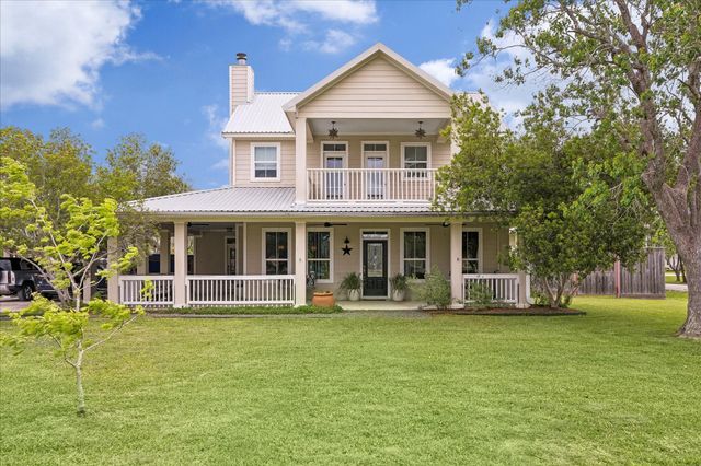 301 Westfield Ln — West Friendswood