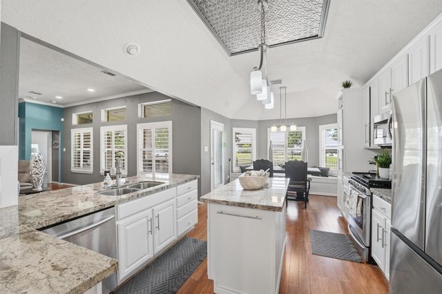 18703 Aquatic Dr — Walden on Lake Houston