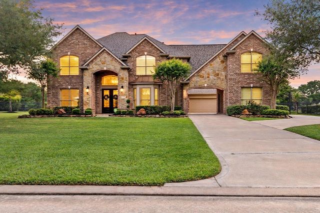 21207 Fairhaven Creek Dr — Lakes of Fairhaven